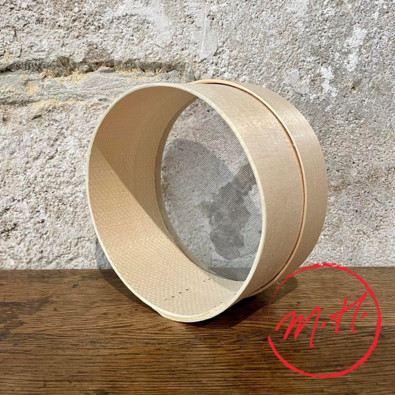 Stainless steel wooden flour sieve D 18 cm