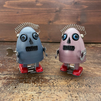 Mechanical egg robot