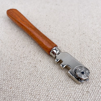 Glass cutter