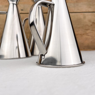 conical stainless steel oiler