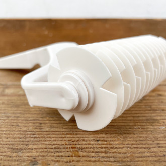 Plastic diamond roller