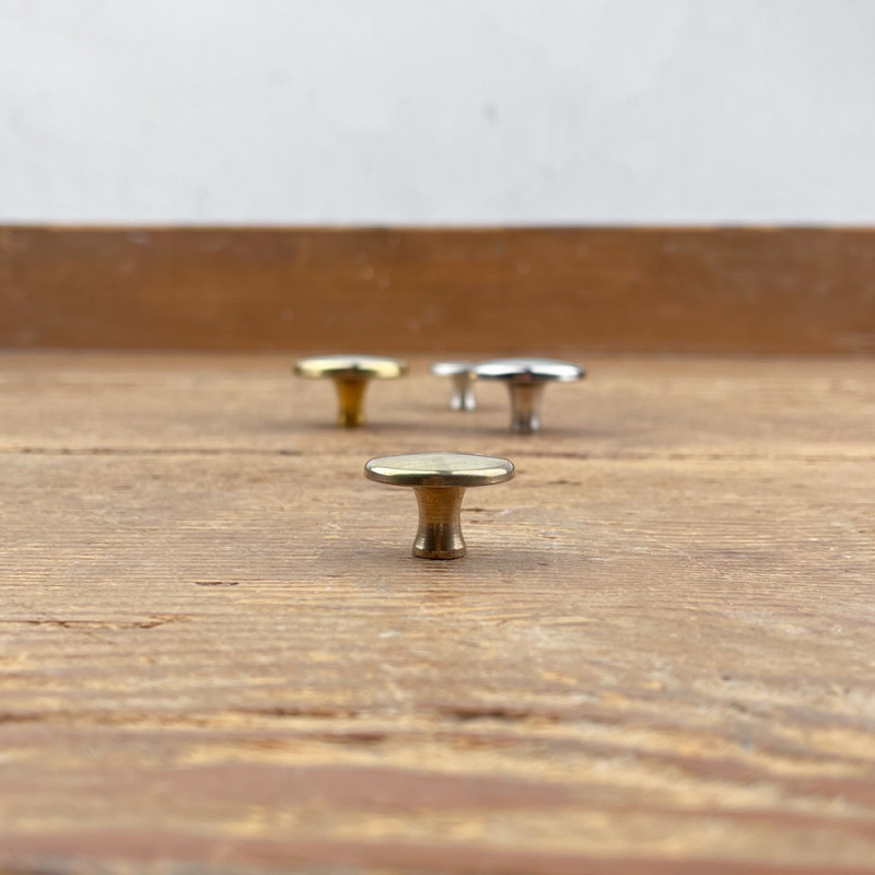 Round brass knob 2cm