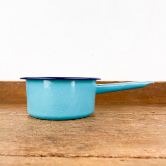 Turquoise blue saucepan cinsa