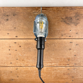 Hand lamp with metal frame