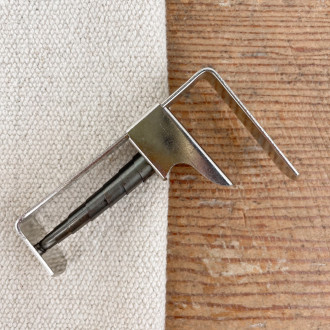 Thick tablecloth pliers