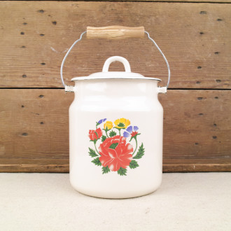Enamel flower pot-au-lait