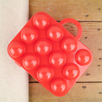 Box for 12 red eggs