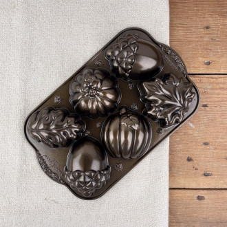 Cast aluminium pumpkin cake tin