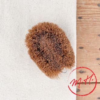 Coconut vegetable brush