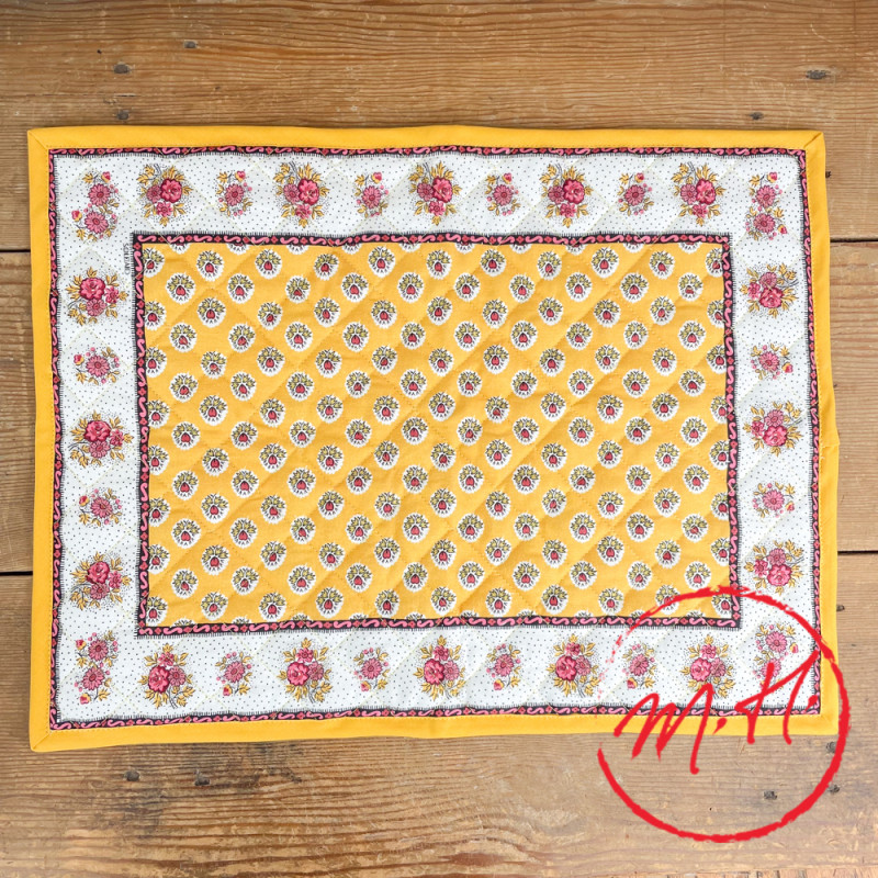 Fleur d'Arles placemat, yellow