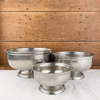 Mepra stainless steel footed salad bowl