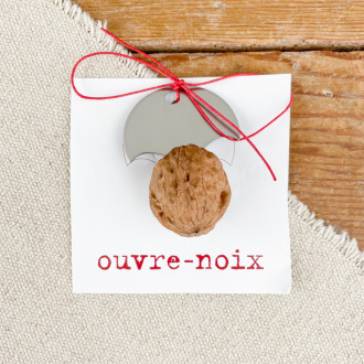 Nut opener
