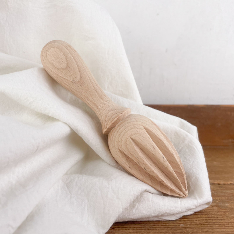 Wooden juicer