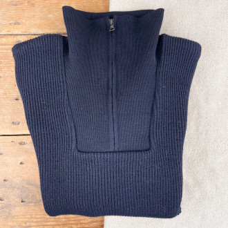 Truck-neck wool sweater
