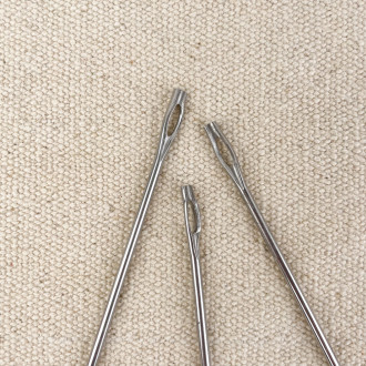 Curved larder needle made in France