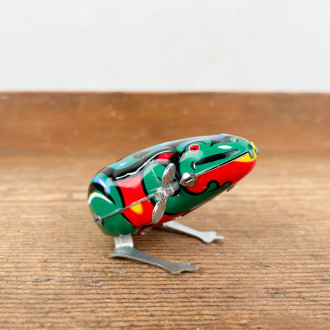 Bouncing frog key mechanism