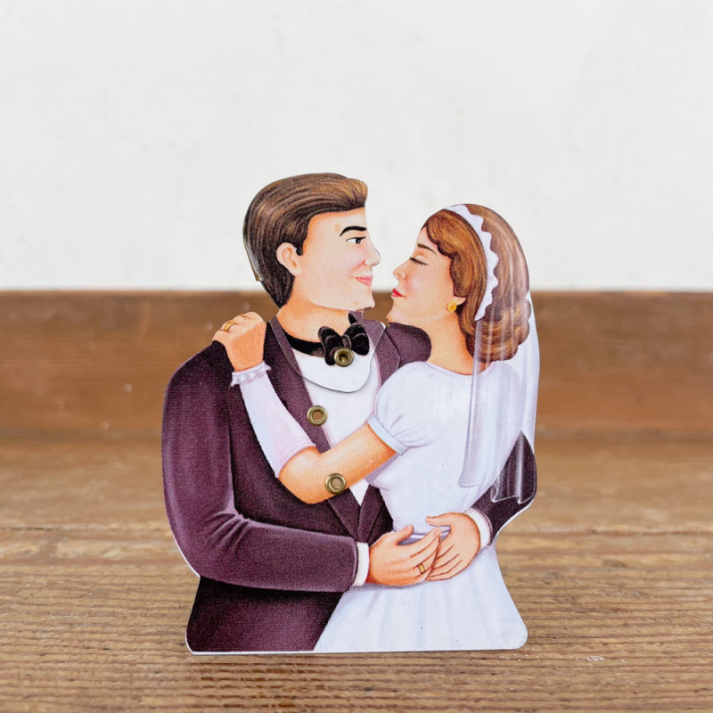 The kiss of the bride and groom