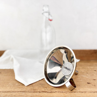 Funnel with removable stainless steel filter