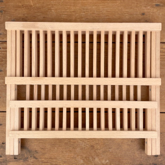 Folding wooden drainer