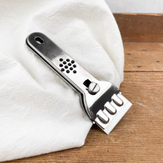 Scraper for ceramic and induction hobs
