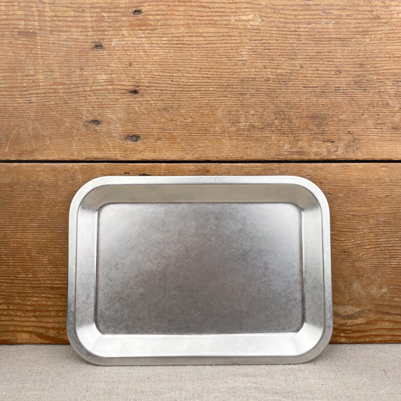 Matt stainless steel tray 26 x 19 cm