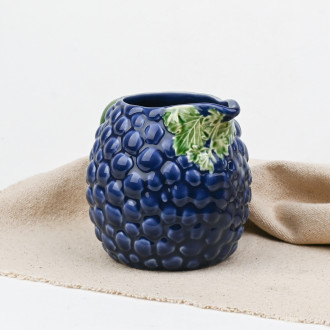 Grape pitcher Bordallo Pinheiro