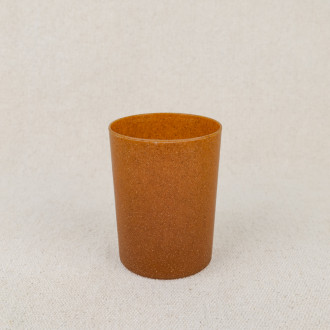 Liquid spruce wood beaker