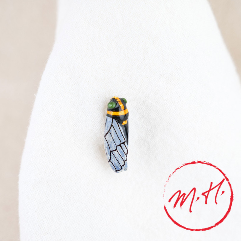 Cicada brooch