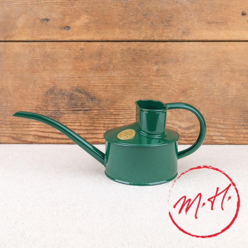 Small green enamelled metal watering can 0.5 L