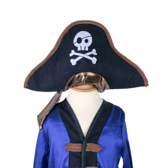 Pirate costume with skull hat