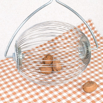 Boule ramasse noix