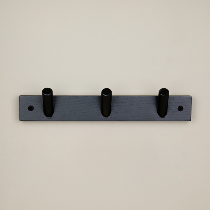 Porte-manteau en bois noir