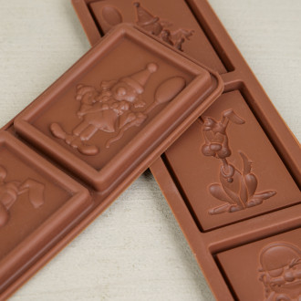 Chocolate cookie cutter