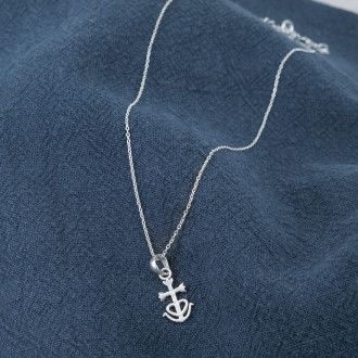 Collier croix de Camargue en argent