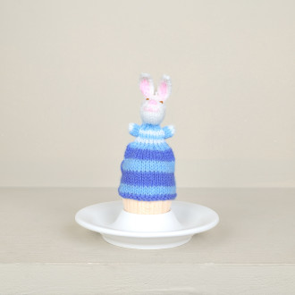 Woolen egg hat
