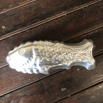 Straight fish mold small