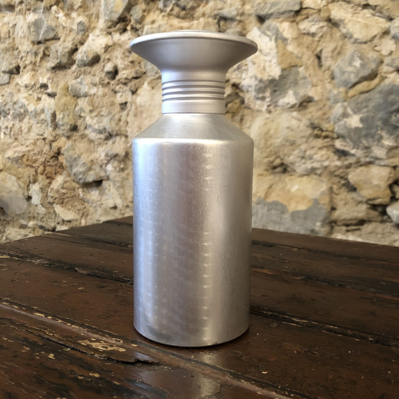 Salt shaker