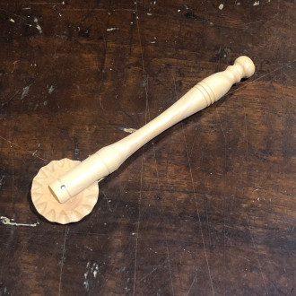 Pastry wheel