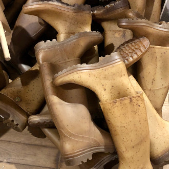 Plastic hemp boots