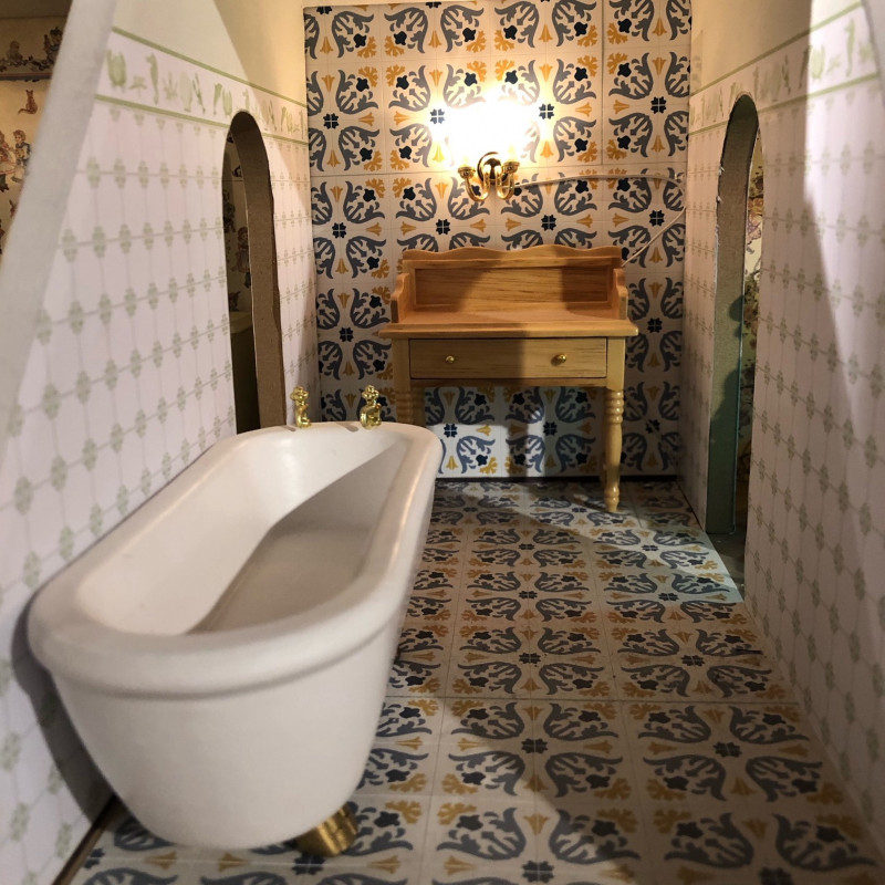 Dollhouse bathroom