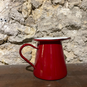 Red enamel milk jug 0.5 L