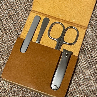 Trousse manucure 5 pièces étui cuir
