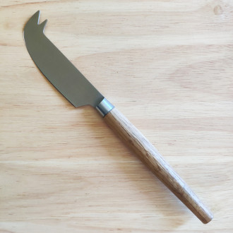 Short cheese knife