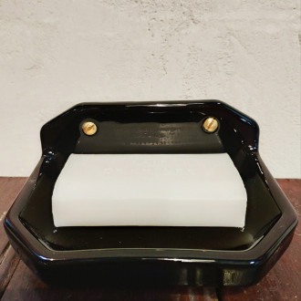 Wall-mounted porcelain soap dish