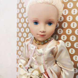 Queen doll