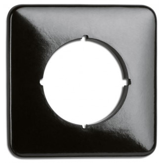 Square trim in black duroplast