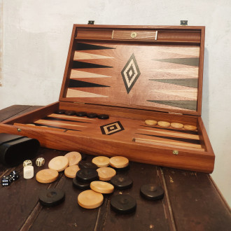 Mahogany backgammon