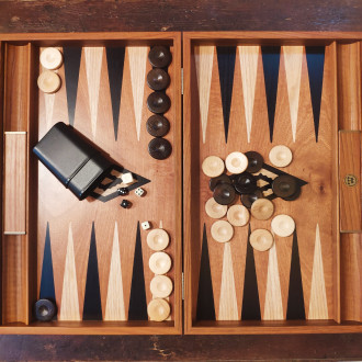 Mahogany backgammon