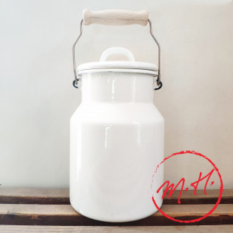 Pot à lait émail blanc