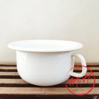 White enamel chamber pot